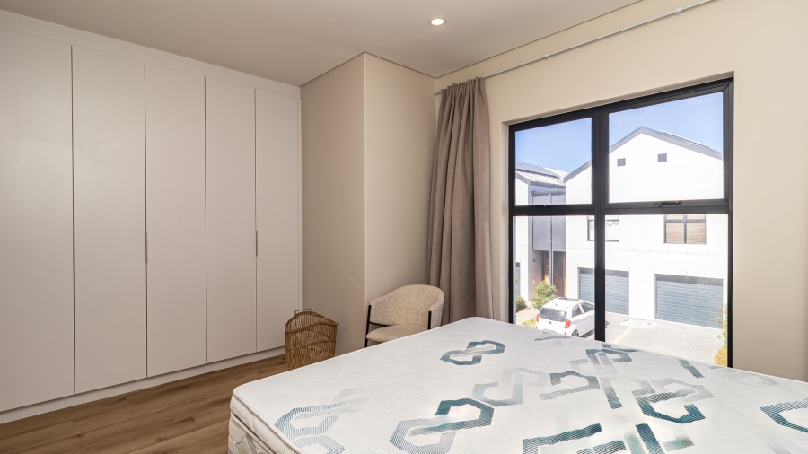 To Let 4 Bedroom Property for Rent in Sandown Western Cape